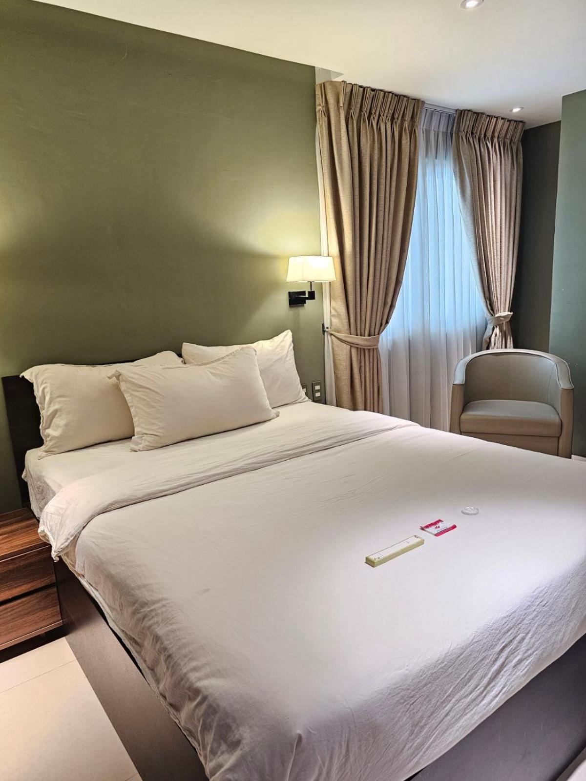 Valentino'S Hotel Angeles Eksteriør bilde